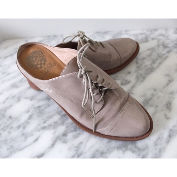 Vince Camuto Nude Patent Leather Mules - Picture 2 of 6